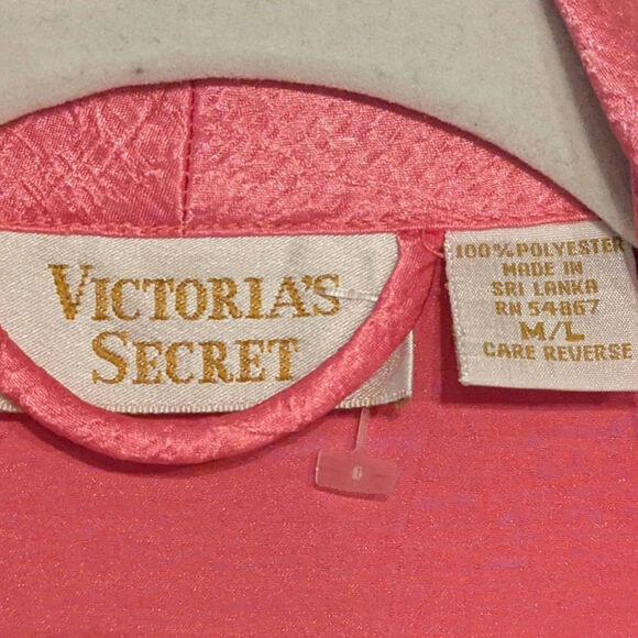 Vtg Victoria's Secret Gold Label Satin Robe with Sash Belt Pink M/L - Picture 5 of 5
